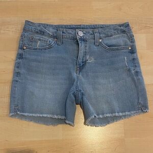 Seven7 Light Wash Frayed Hem Denim Shorts Size 4 Mid Rise